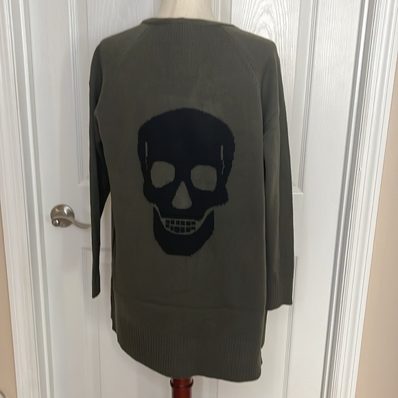 Sweet Romeo Skull Back Open Cardigan - Picture 5 of 10